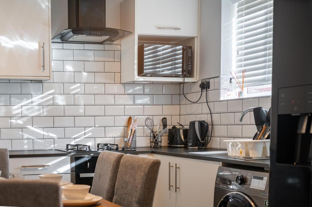 Ashbourne House - Close To Central Γουόκινγκ Εξωτερικό φωτογραφία